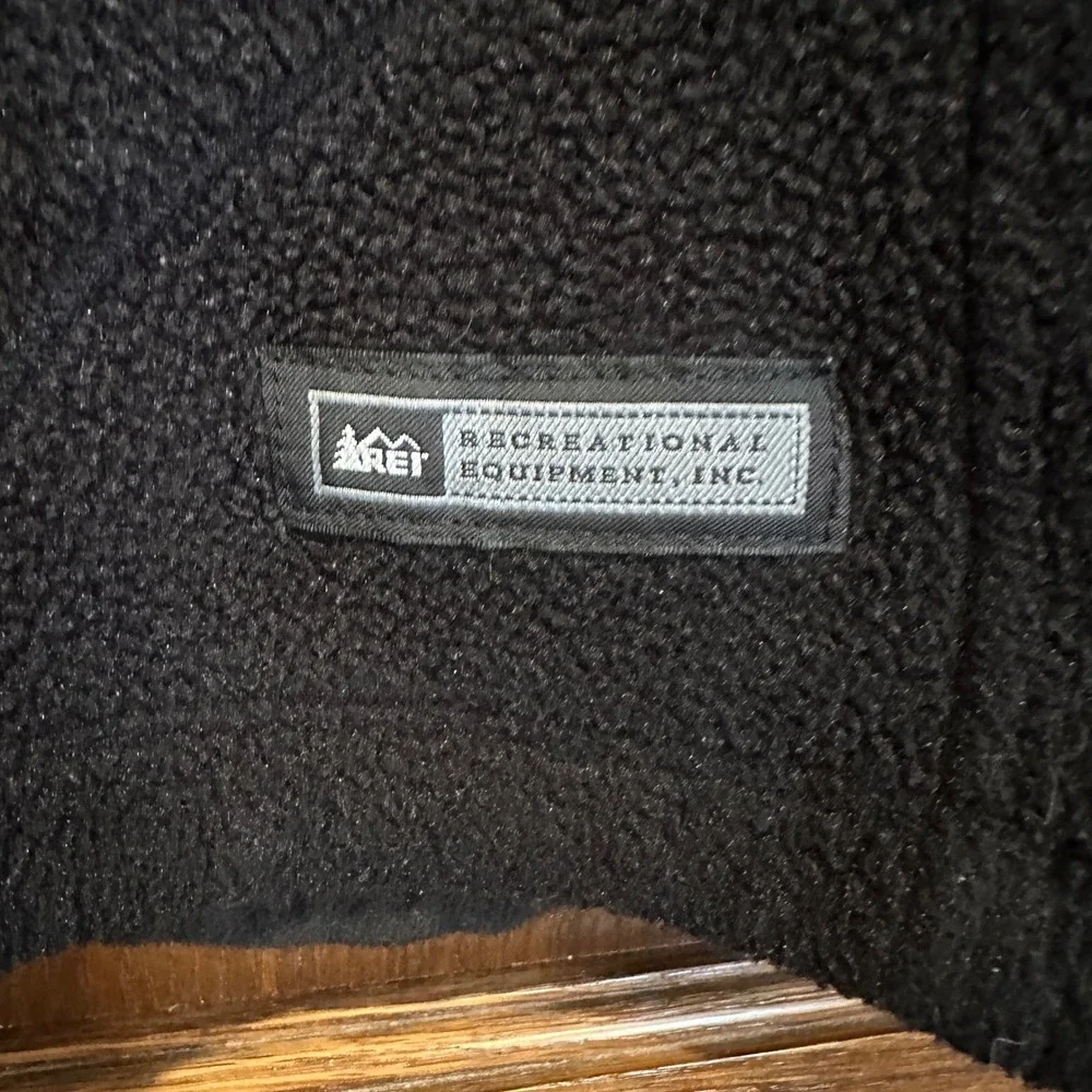 REI Recreational Equipment Inc‎ Black Fleece Zip Up Jacket Women